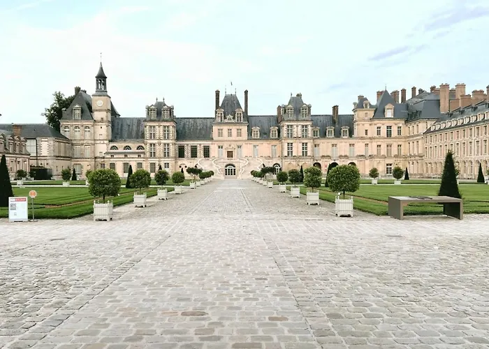 アパート Le Coeur De 1-bedroom Retreat フォンテーヌブロー